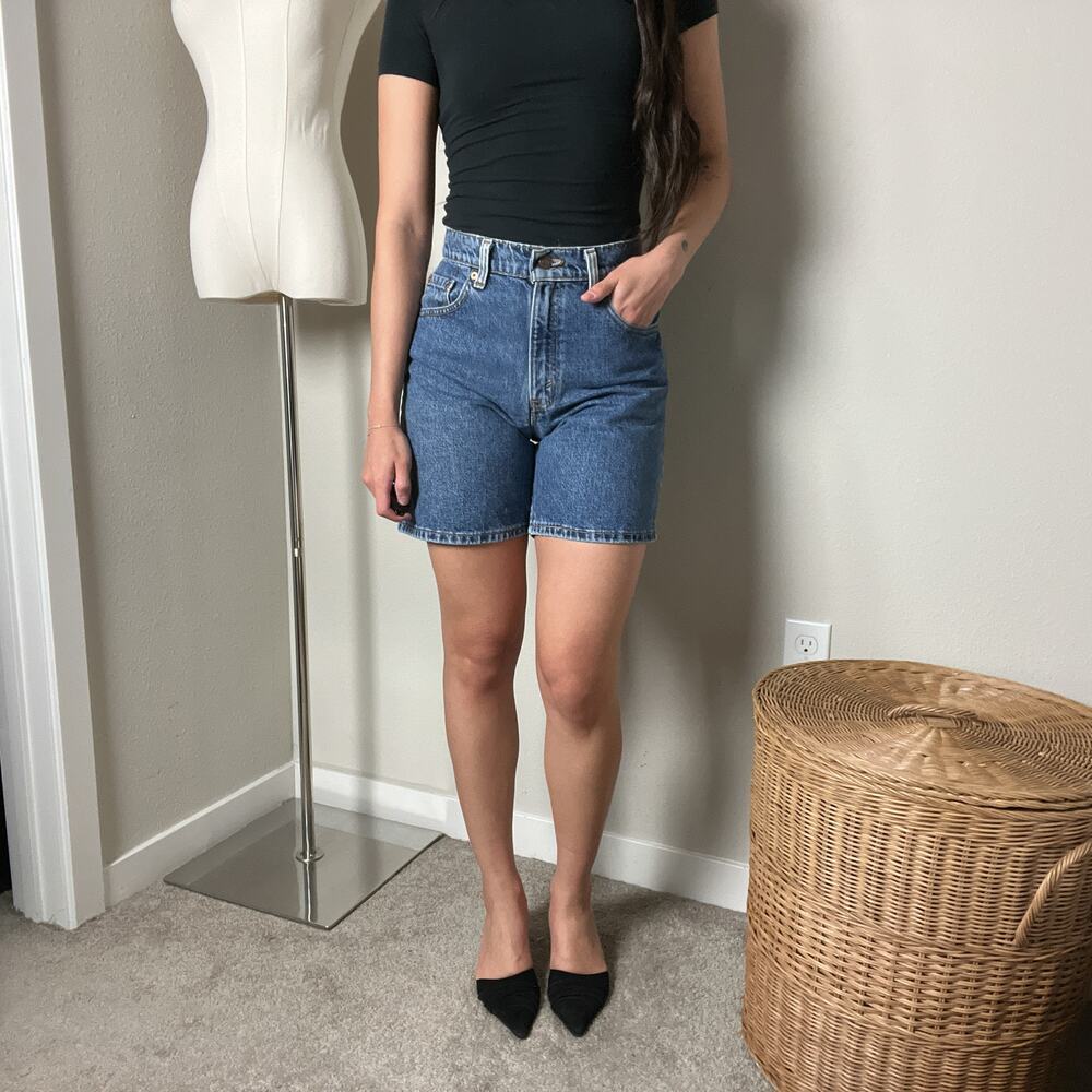 vintage levi's 550 blue high waisted mom jean denim shorts